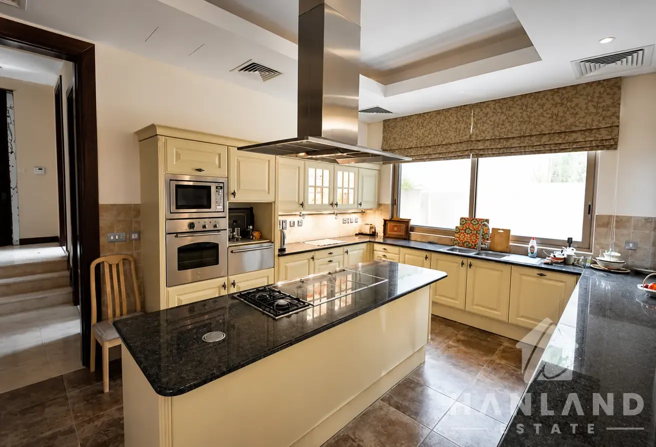Villa Type D9 | Unfurnished 6BR | Vacant