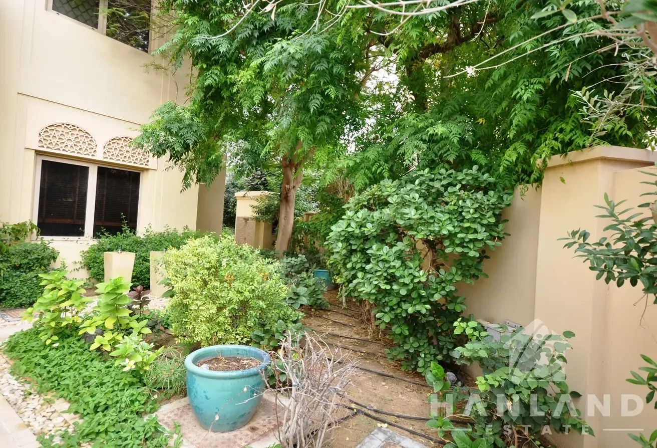 Villa Type D9 | Unfurnished 6BR | Vacant