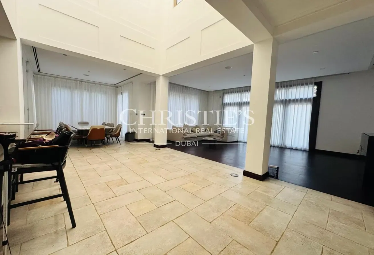 Immaculate A-Type Villa in Excellent Condition