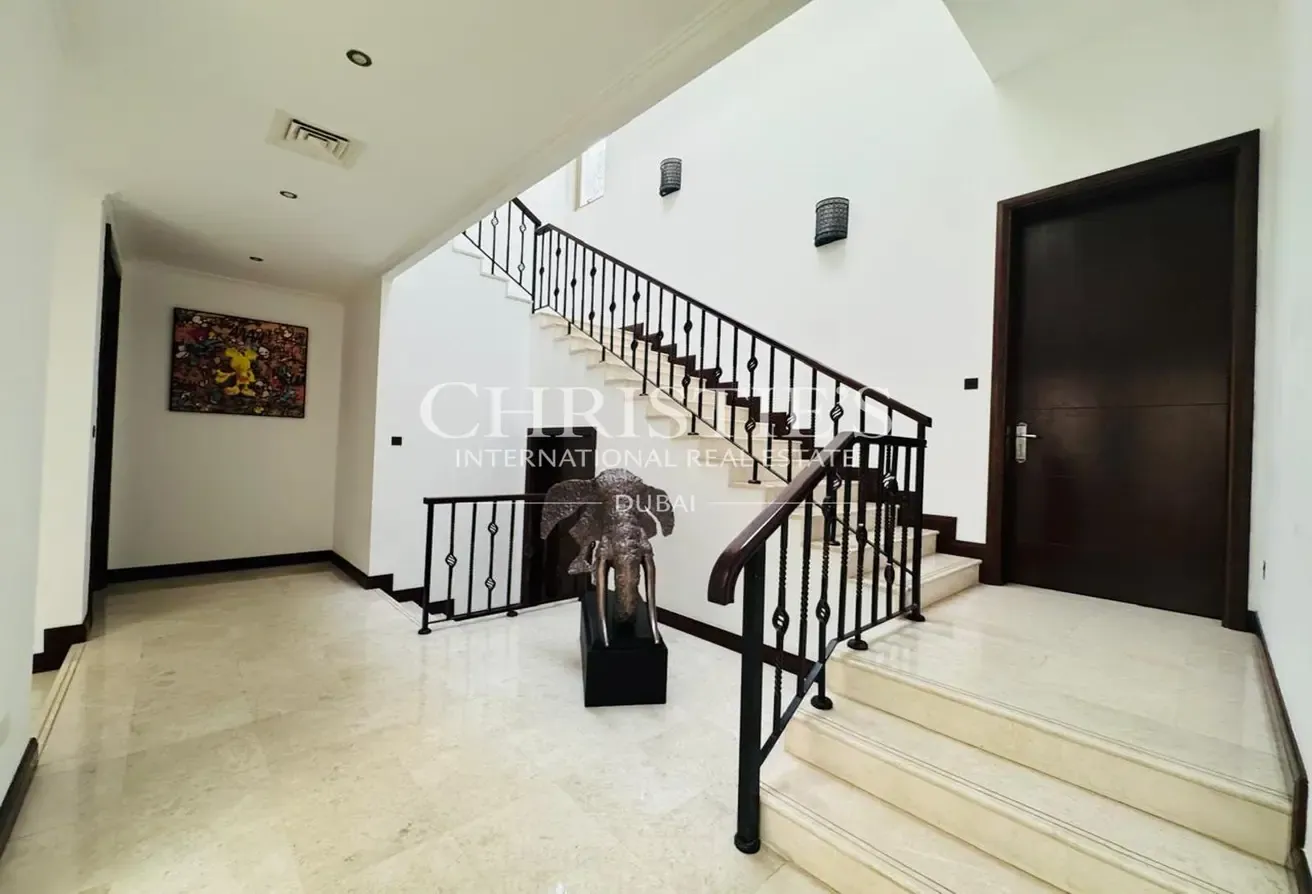 Immaculate A-Type Villa in Excellent Condition