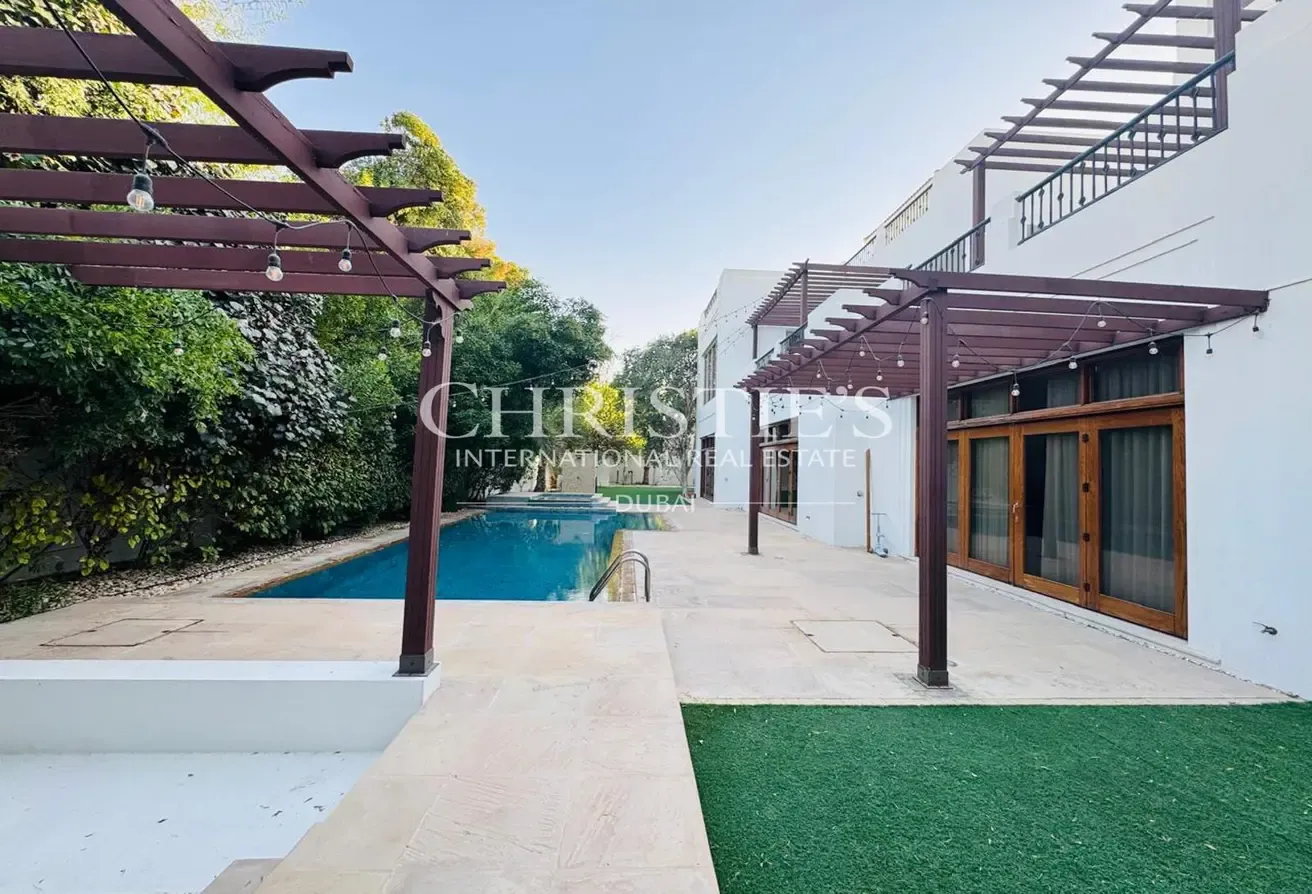 Immaculate A-Type Villa in Excellent Condition