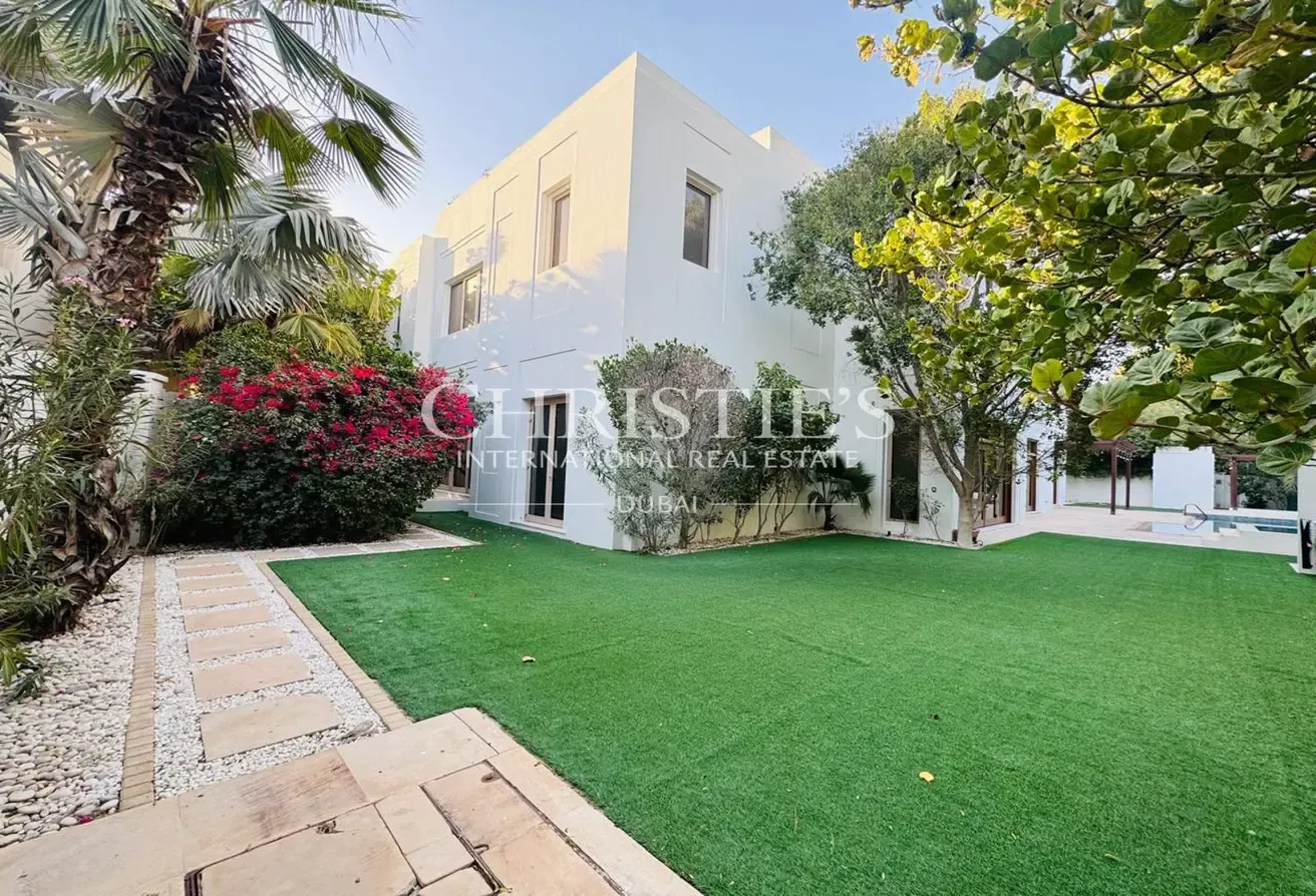 Immaculate A-Type Villa in Excellent Condition