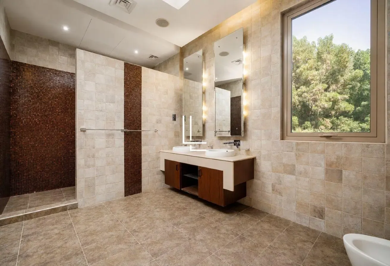Premium 6BR Villa | Private Pool | Available Now