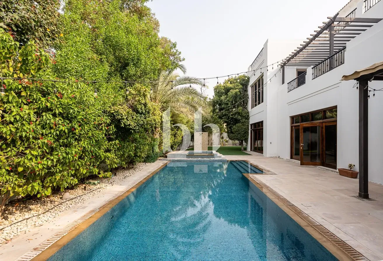 RARE ON MARKET | 7 Bedrooms | Expansive Plot