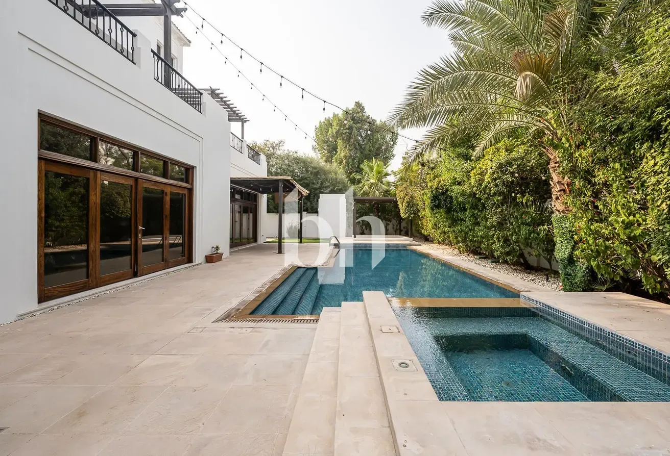 RARE ON MARKET | 7 Bedrooms | Expansive Plot
