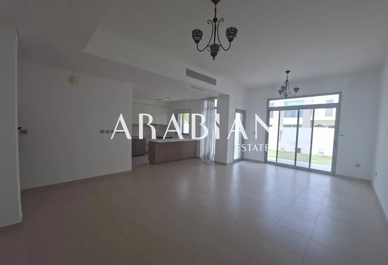 Single Row | Close to Amenities | Vacant