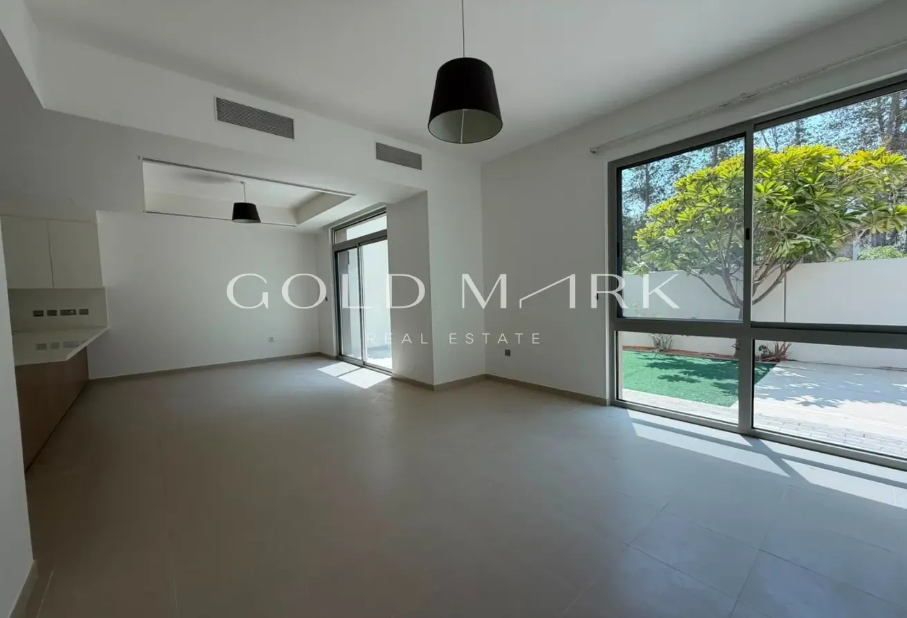 Single row | Ground Floor bedroom | Vacant