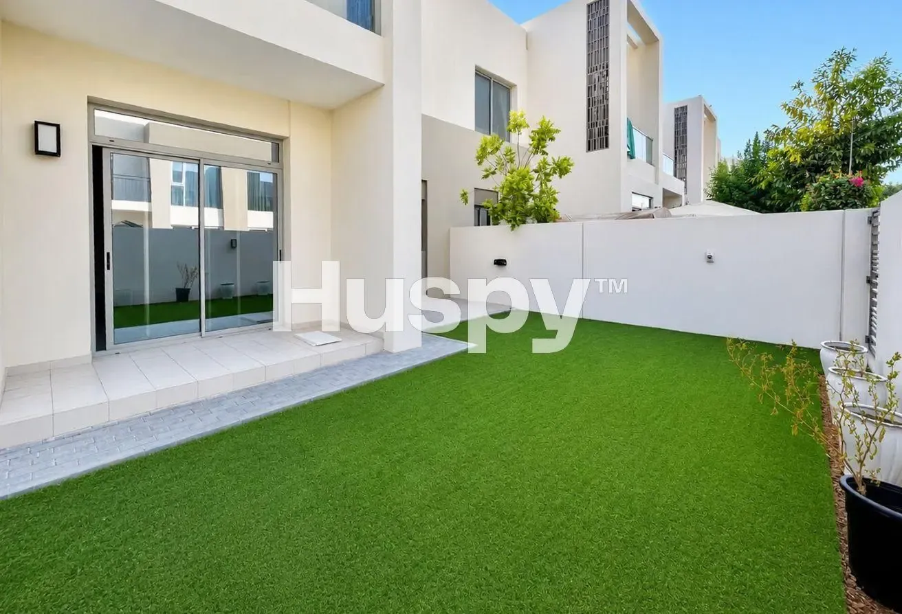 Vacant | Unfurnished | Landscaped