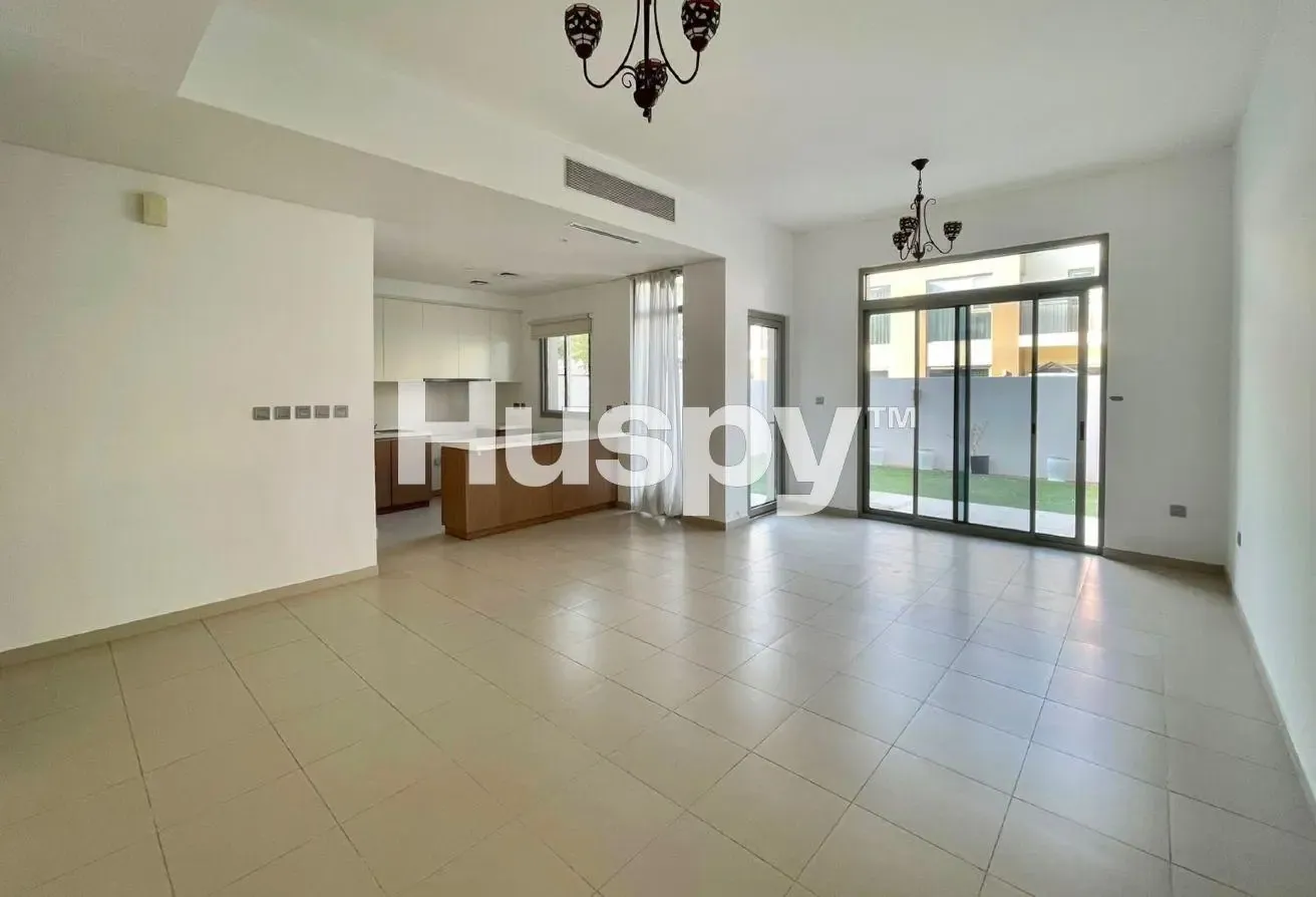 Vacant | Unfurnished | Landscaped