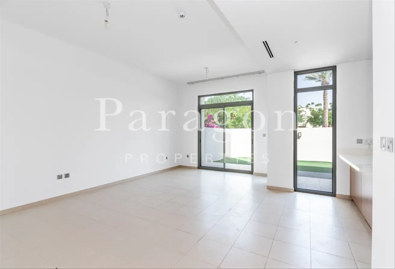 Single Row | Available Now | Close to Amenities