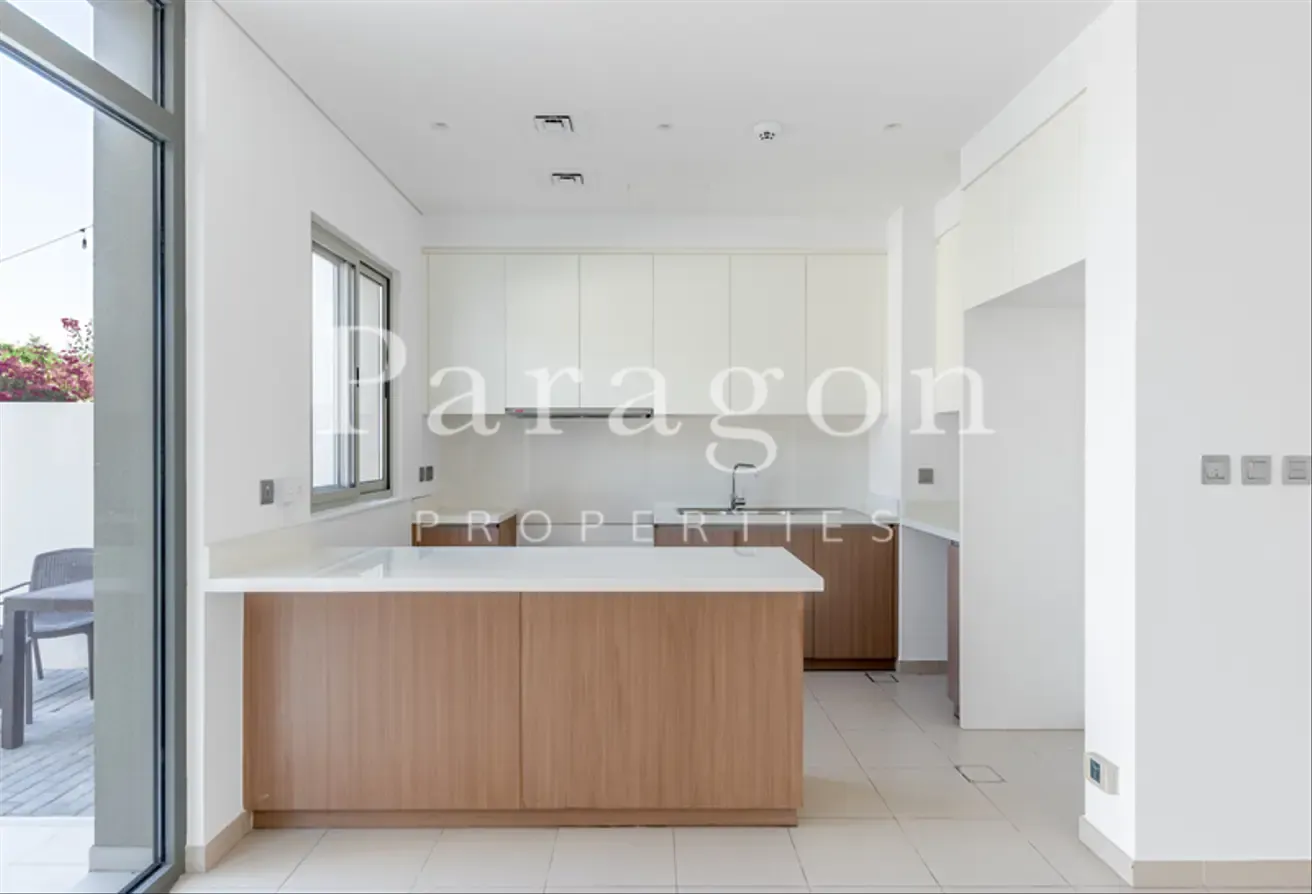 Single Row | Available Now | Close to Amenities