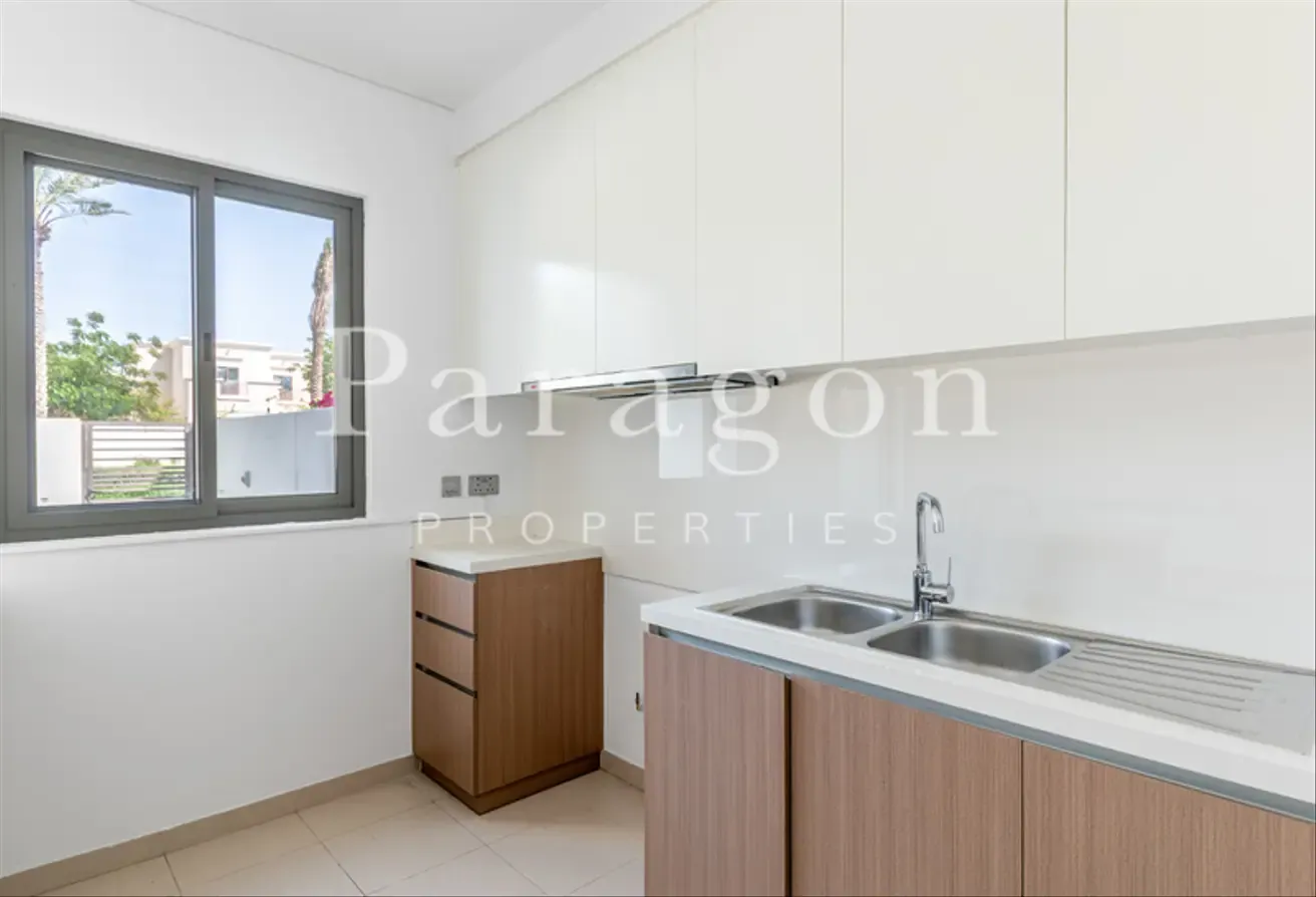 Single Row | Available Now | Close to Amenities