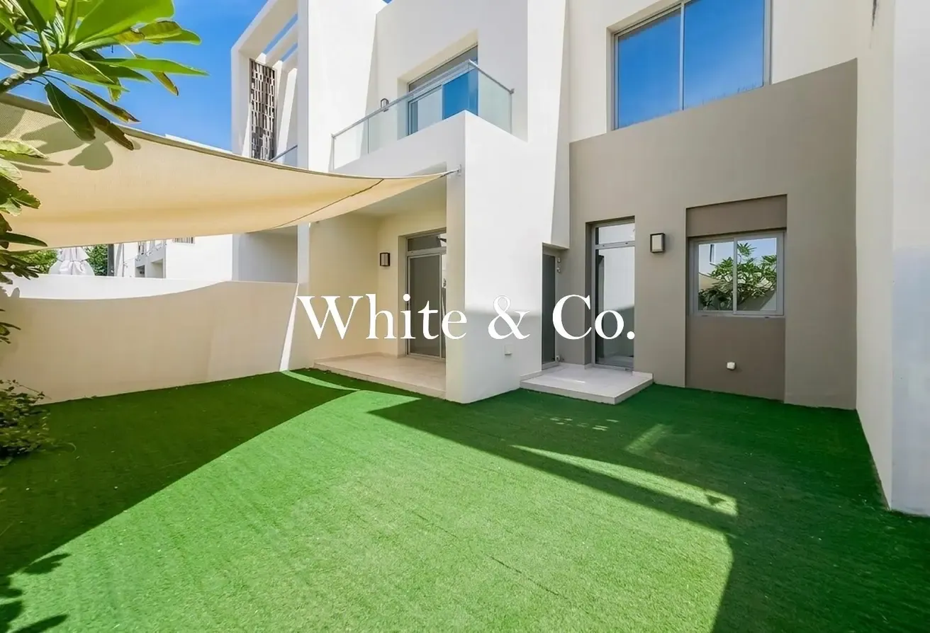 Landscaped  | Vacant unit now|  Rare unit