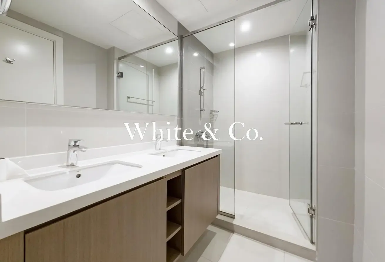 Landscaped  | Vacant unit now|  Rare unit