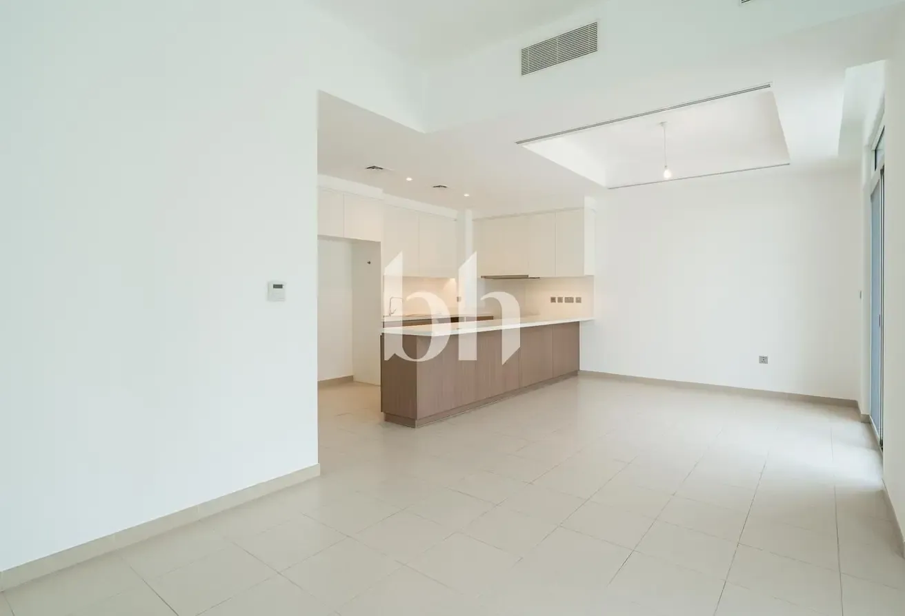 Great Location | Next To Pool | Single Row