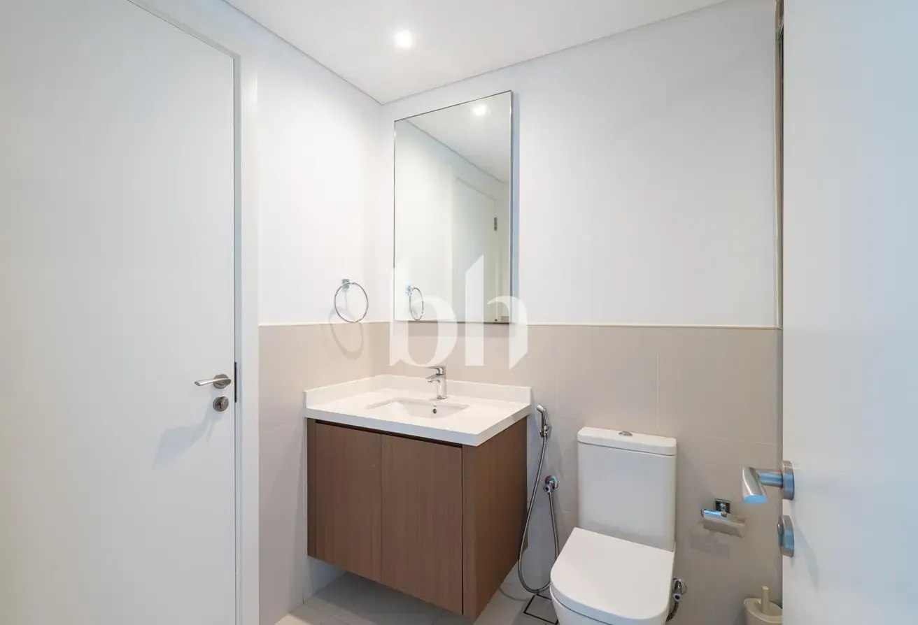 Great Location | Next To Pool | Single Row