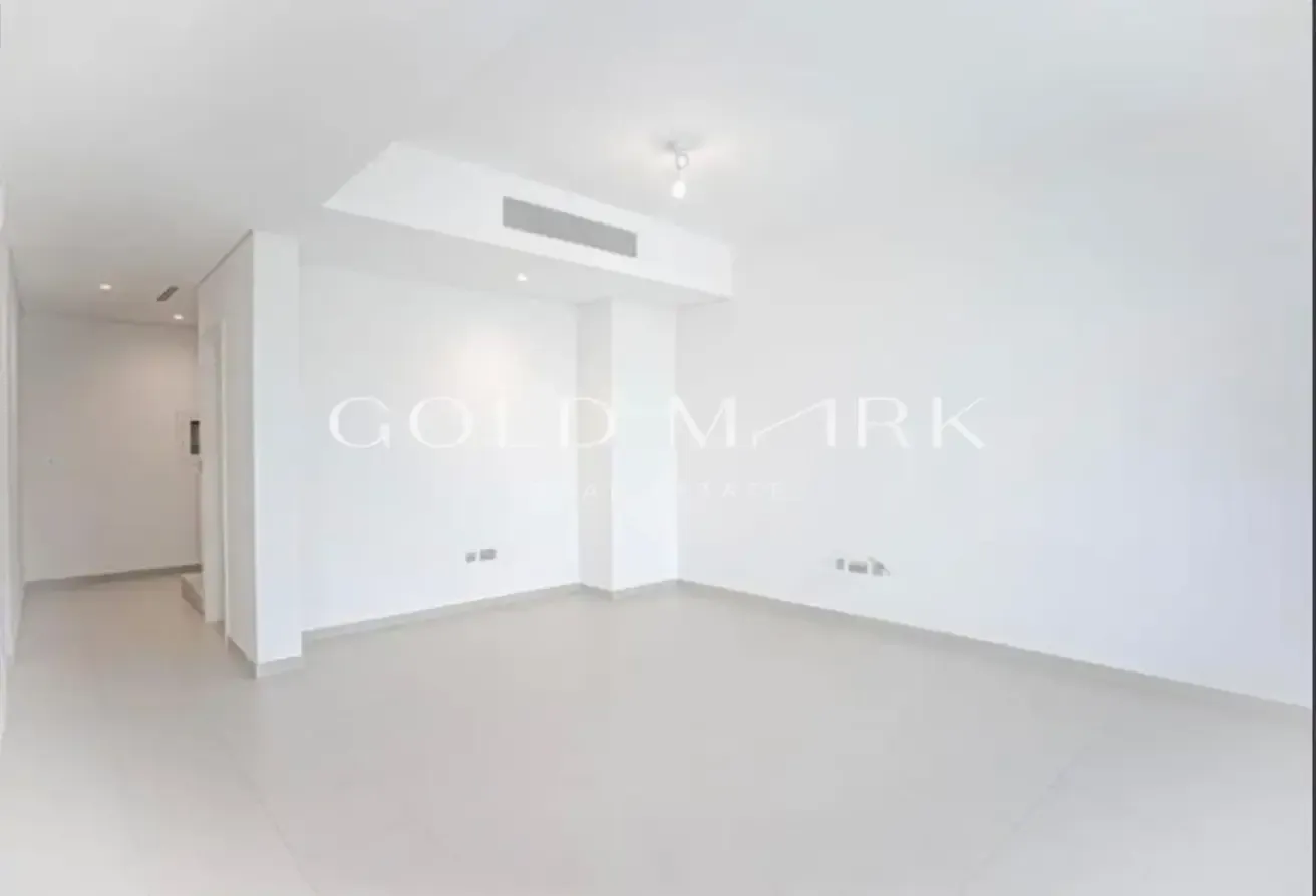 Single Row | Appliances Included | Vacant Soon