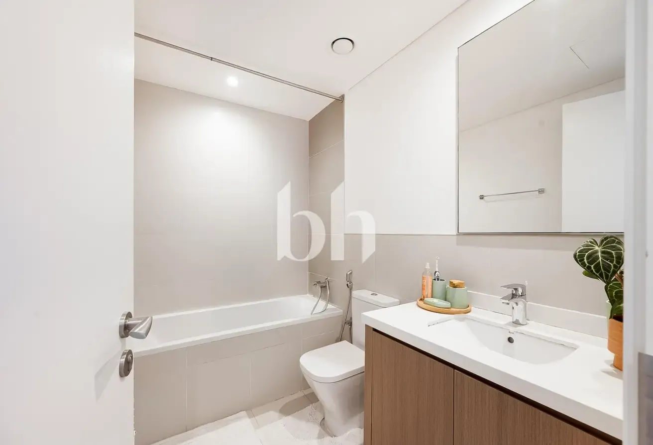 UPGRADED | LANDSCAPED GARDEN | GREAT LOCATION