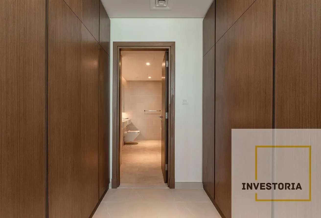 Spacious 2BR + maids l Canal and Burj Khalifa