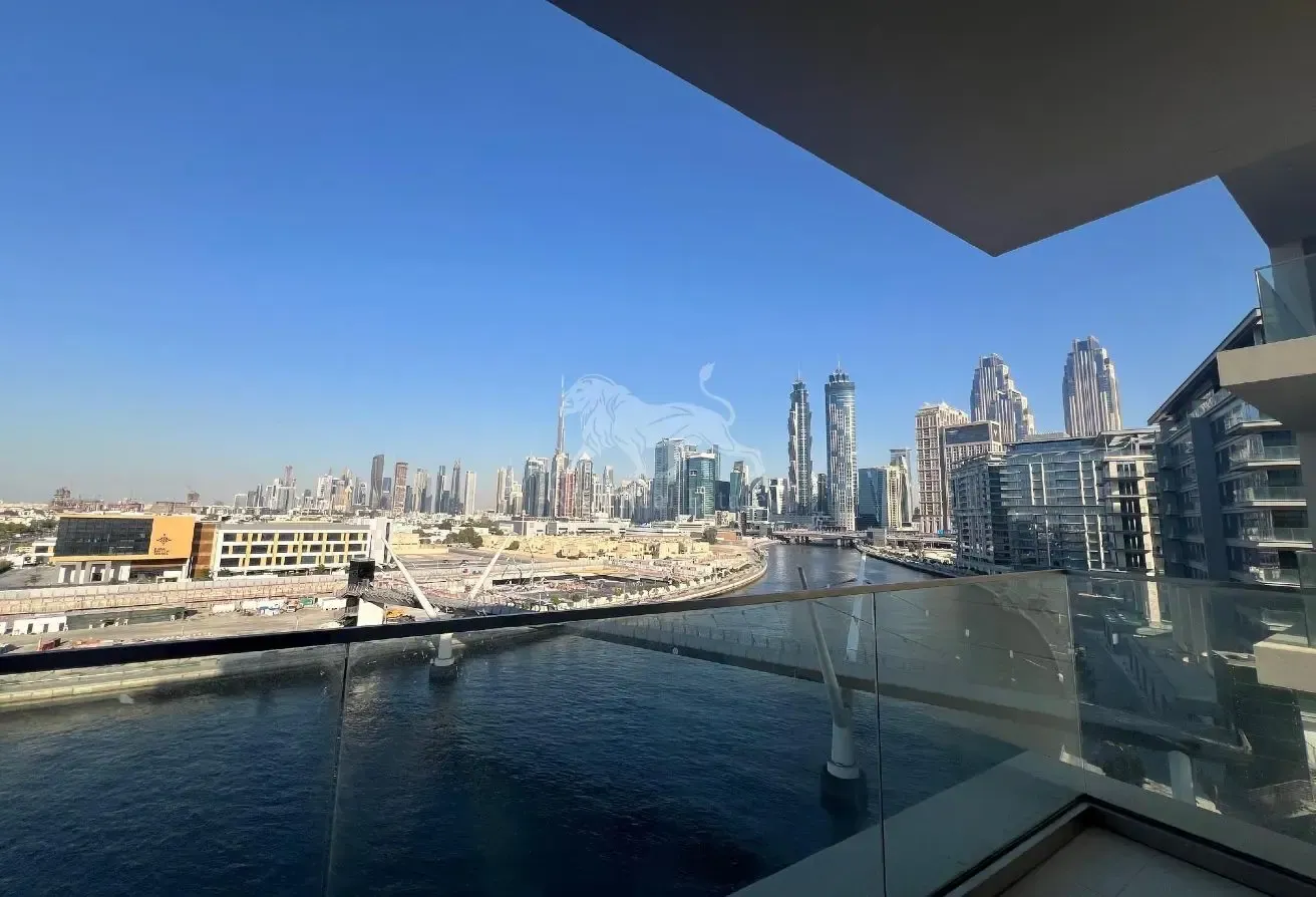Burj Khalifa and Canal View High Floor