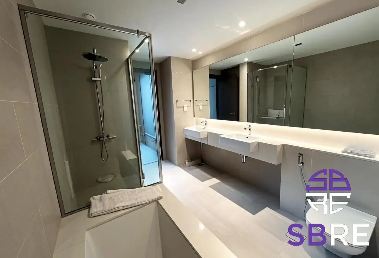Canal View | Prime Location | Modern Living