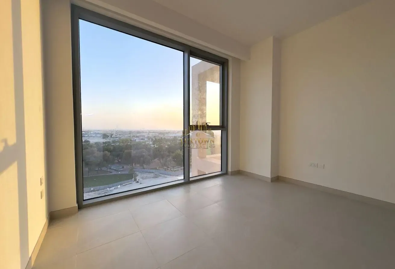 Park View - Prime Location - Maids - Huge Size
