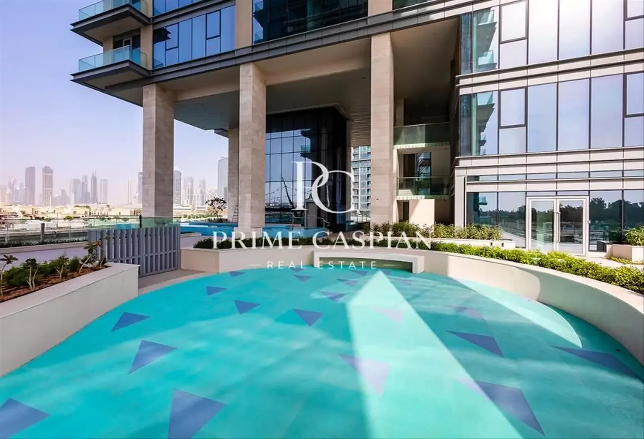 UPGRADED INTERIOR | FULLY FURNISHED | CANAL VIEW |