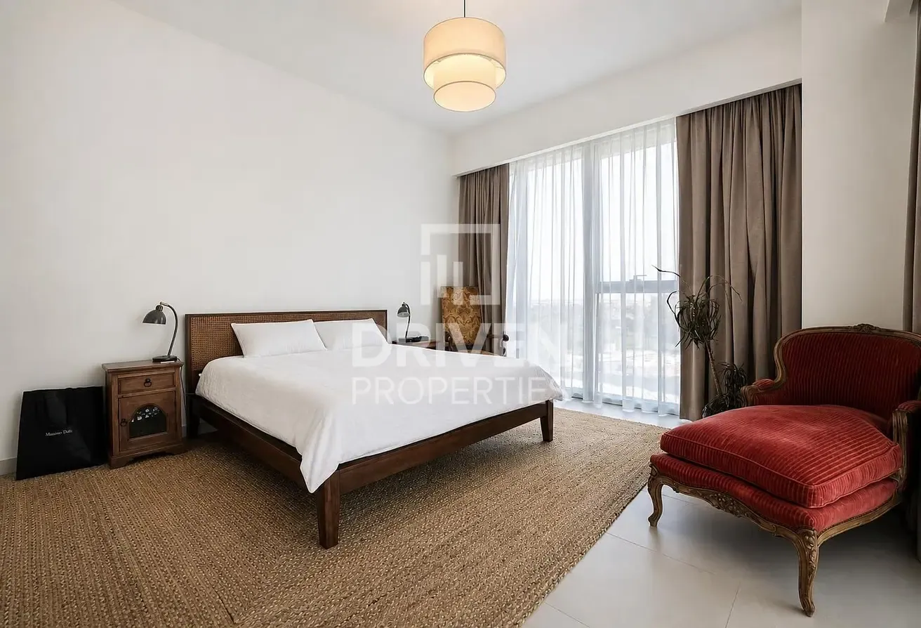 Safa Park Facing | Corner Unit with Maids Room