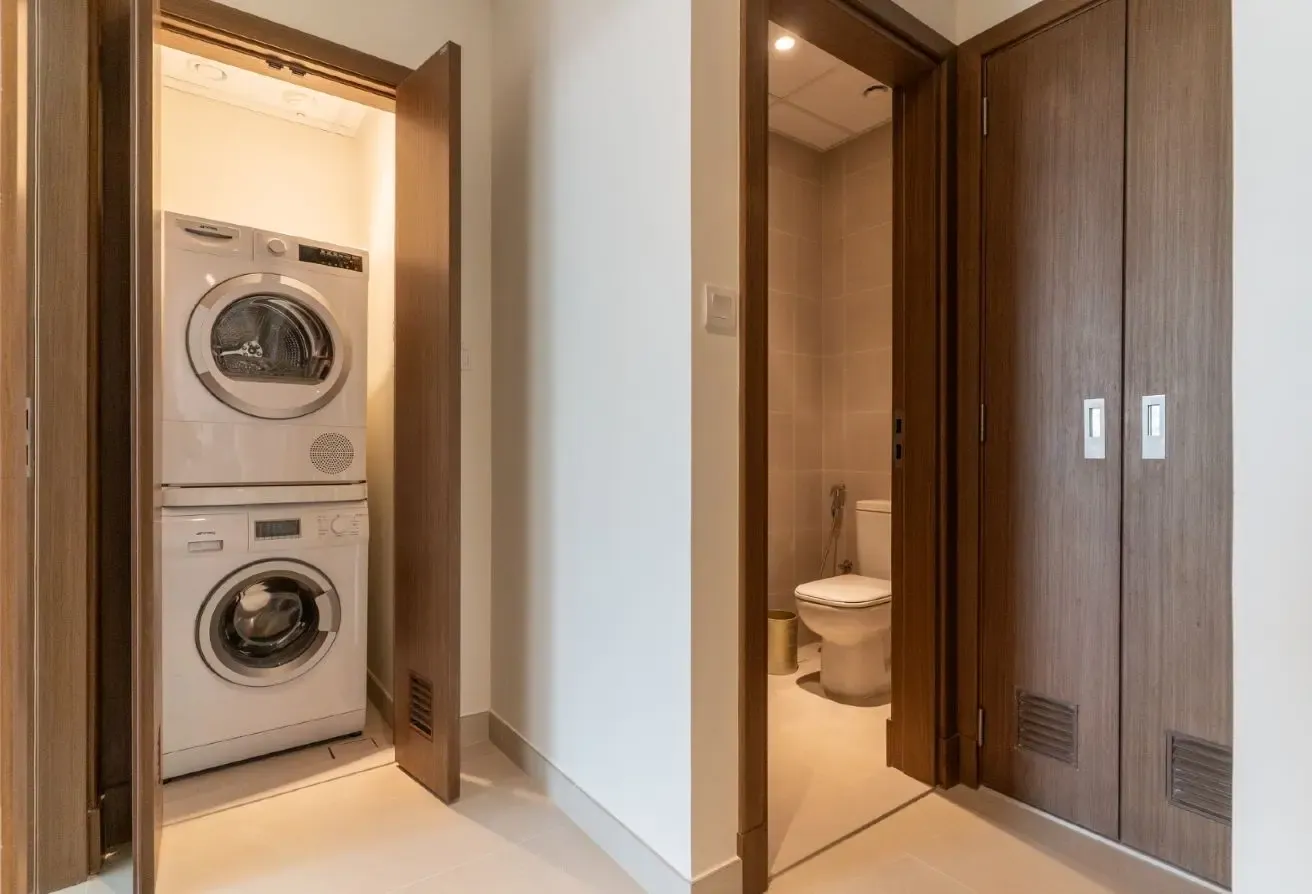 Fully Furnished | Stylish Unit | Vacant