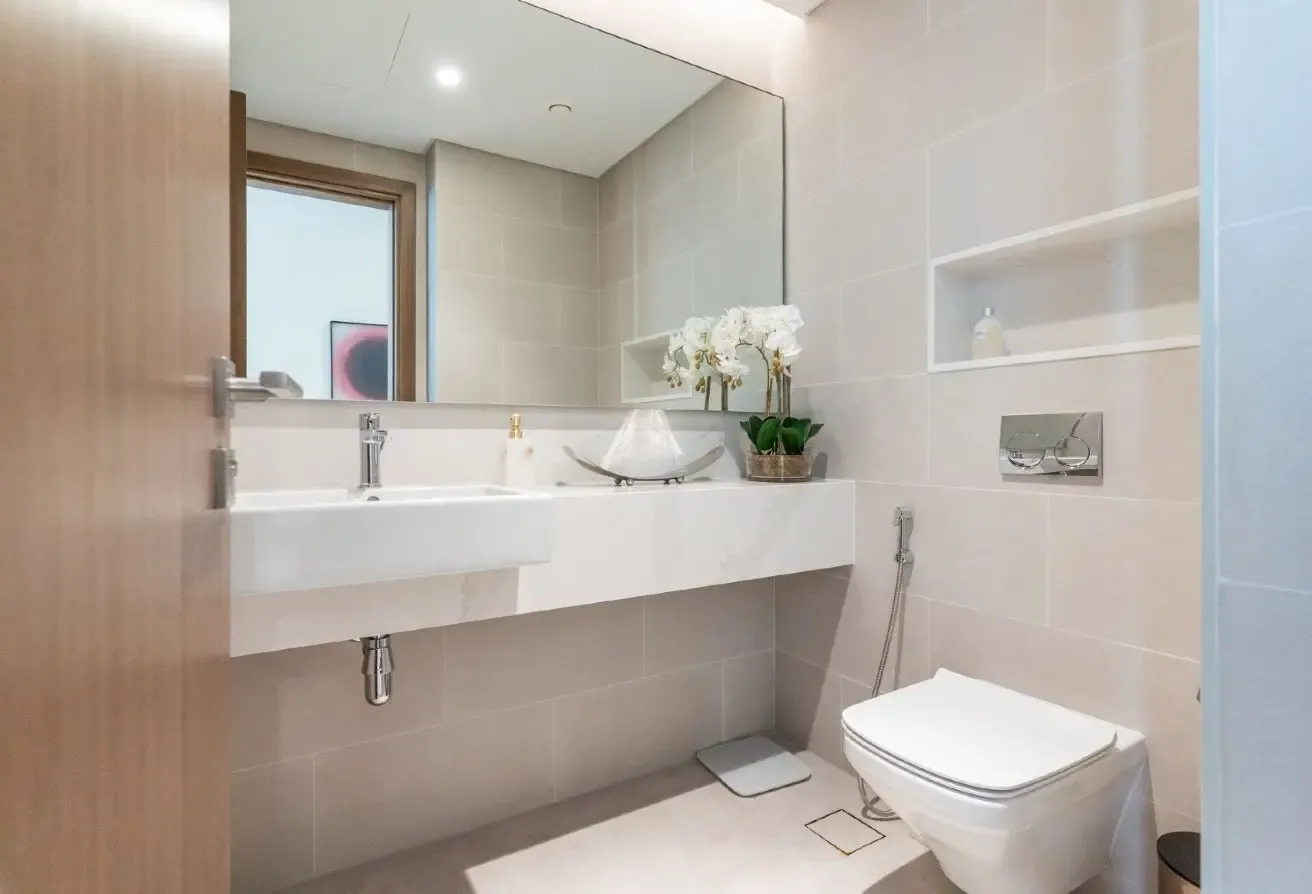 Fully Furnished | Stylish Unit | Vacant