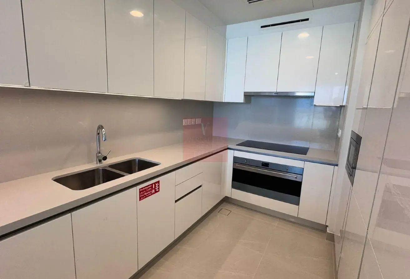 Brand new/Canal,Burj view/2BR+Maidroom