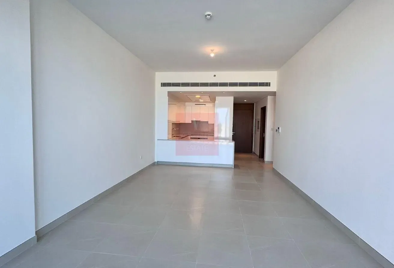 Brand new/Canal,Burj view/2BR+Maidroom