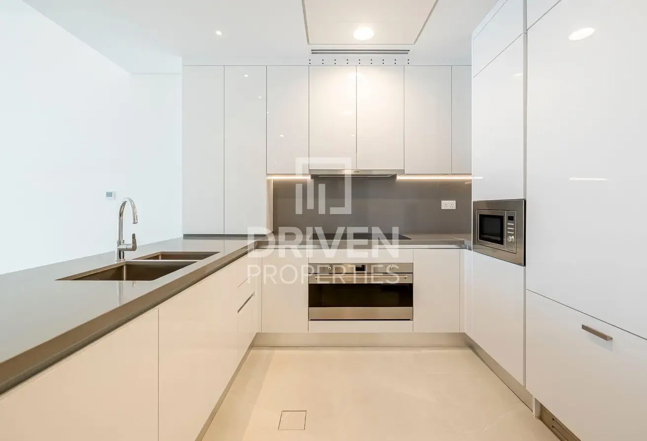 Brand New | Burj Khalifa View | Ready to move in
