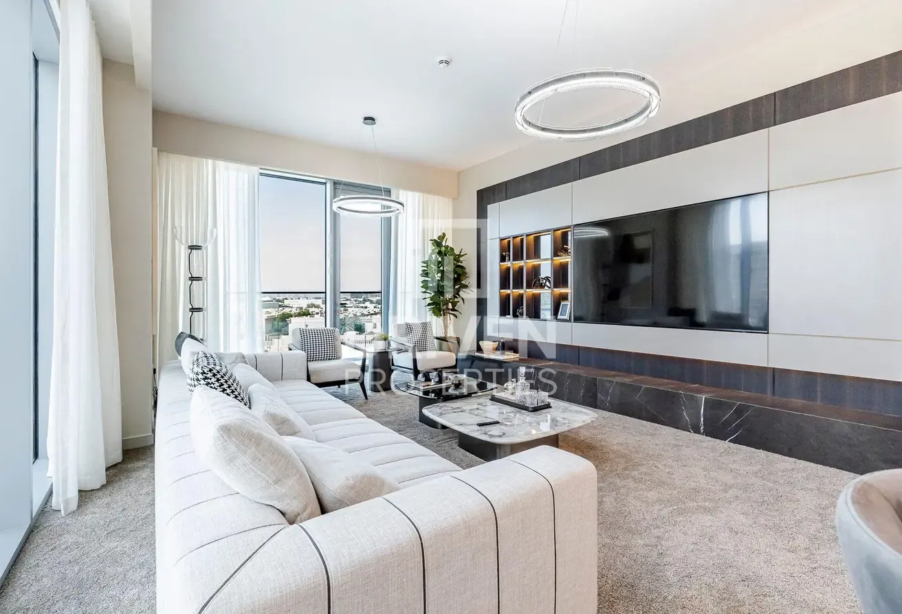 Well-managed and Vacant Apt with Full Canal View
