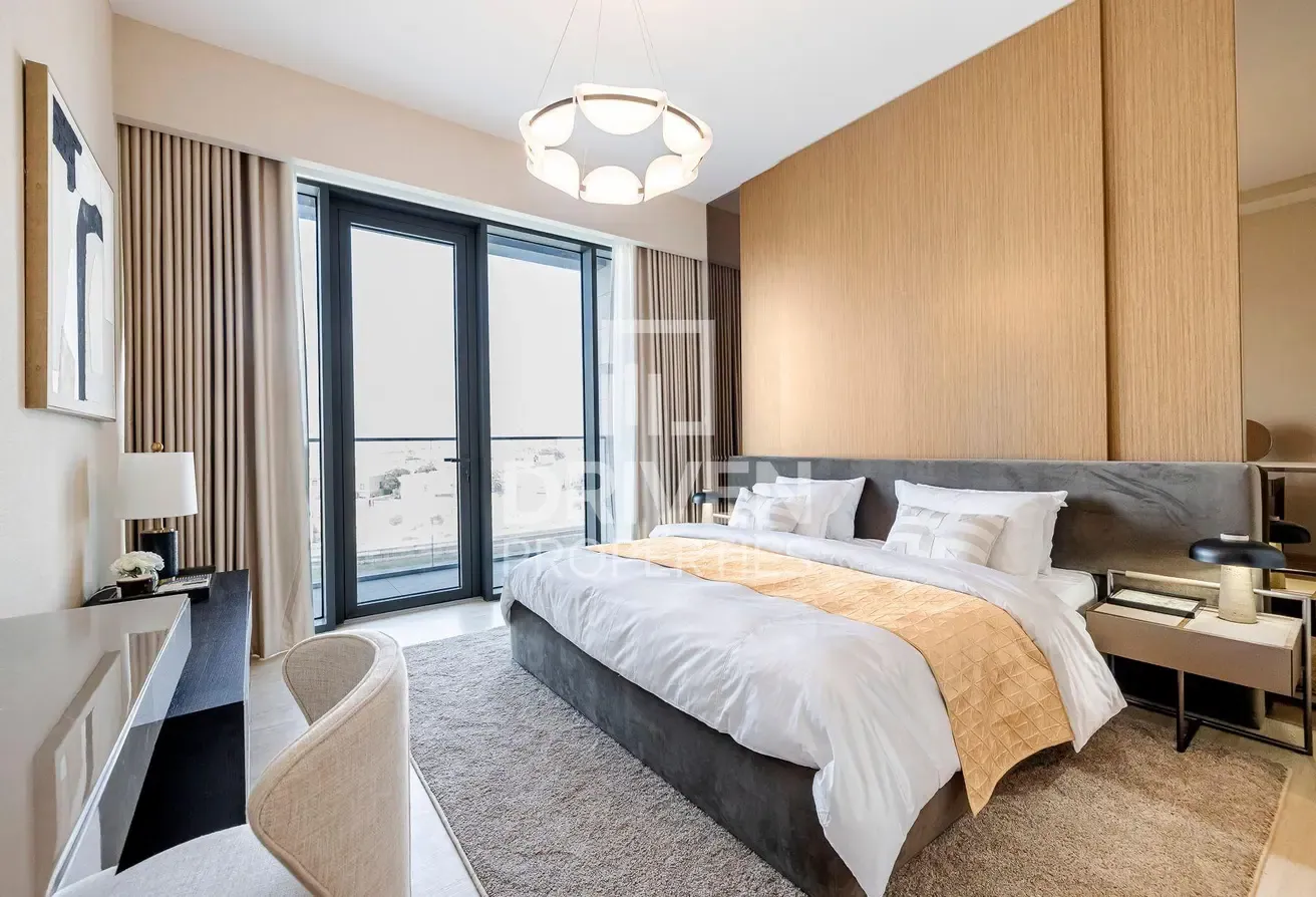 Well-managed and Vacant Apt with Full Canal View