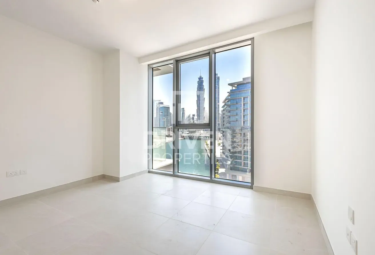Huge Apt plus Maids Room | Corner with Burj View