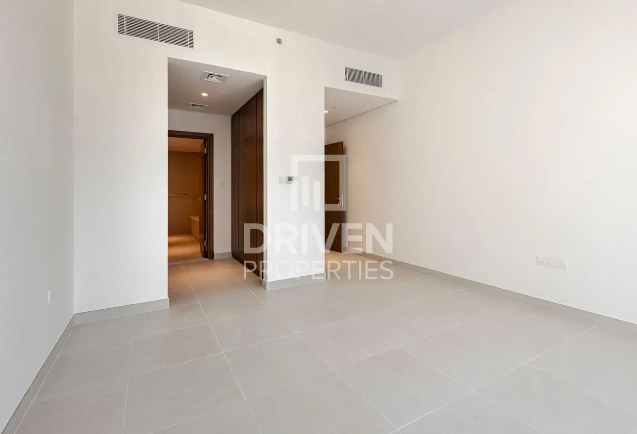 Huge Apt plus Maids Room | Corner with Burj View