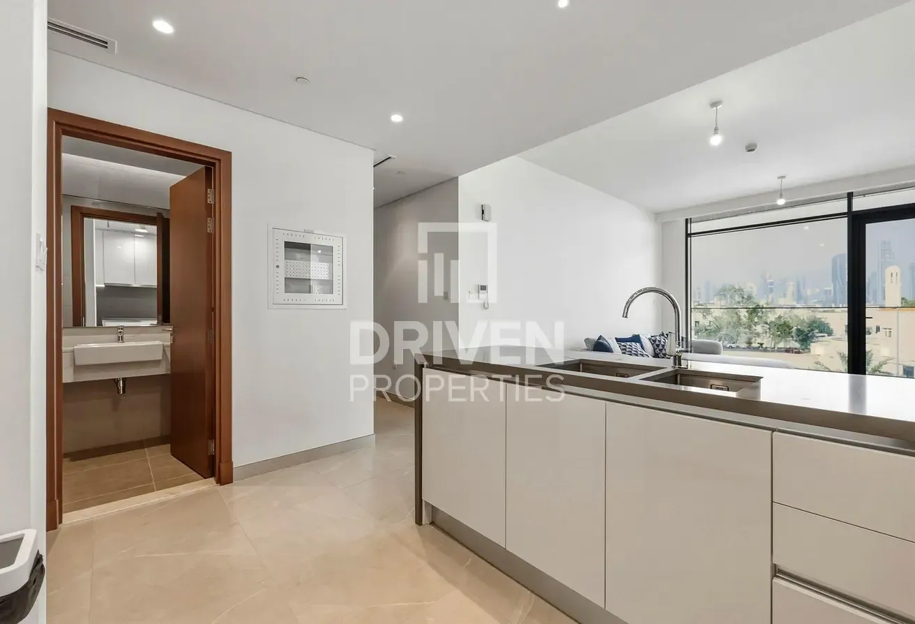 Burj Khalifa View | Lavish Living | Furnished