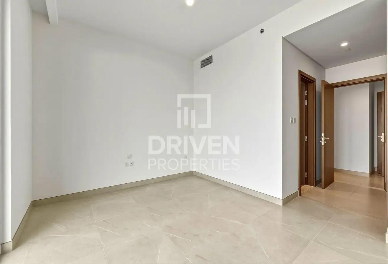 Burj Khalifa View | Lavish Living | Furnished