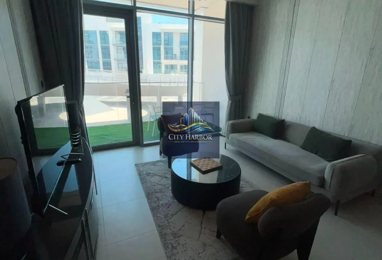 BEAUTIFUL 2 BHK + MAIDS IN CANAL FRONT 2
