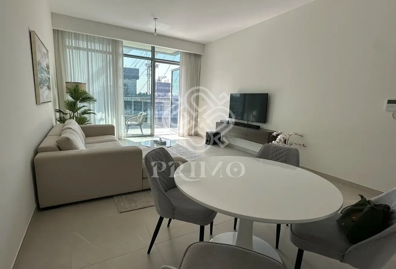 FULLY FURNISHED I CANAL VIEW I MULTIPLE OPTION