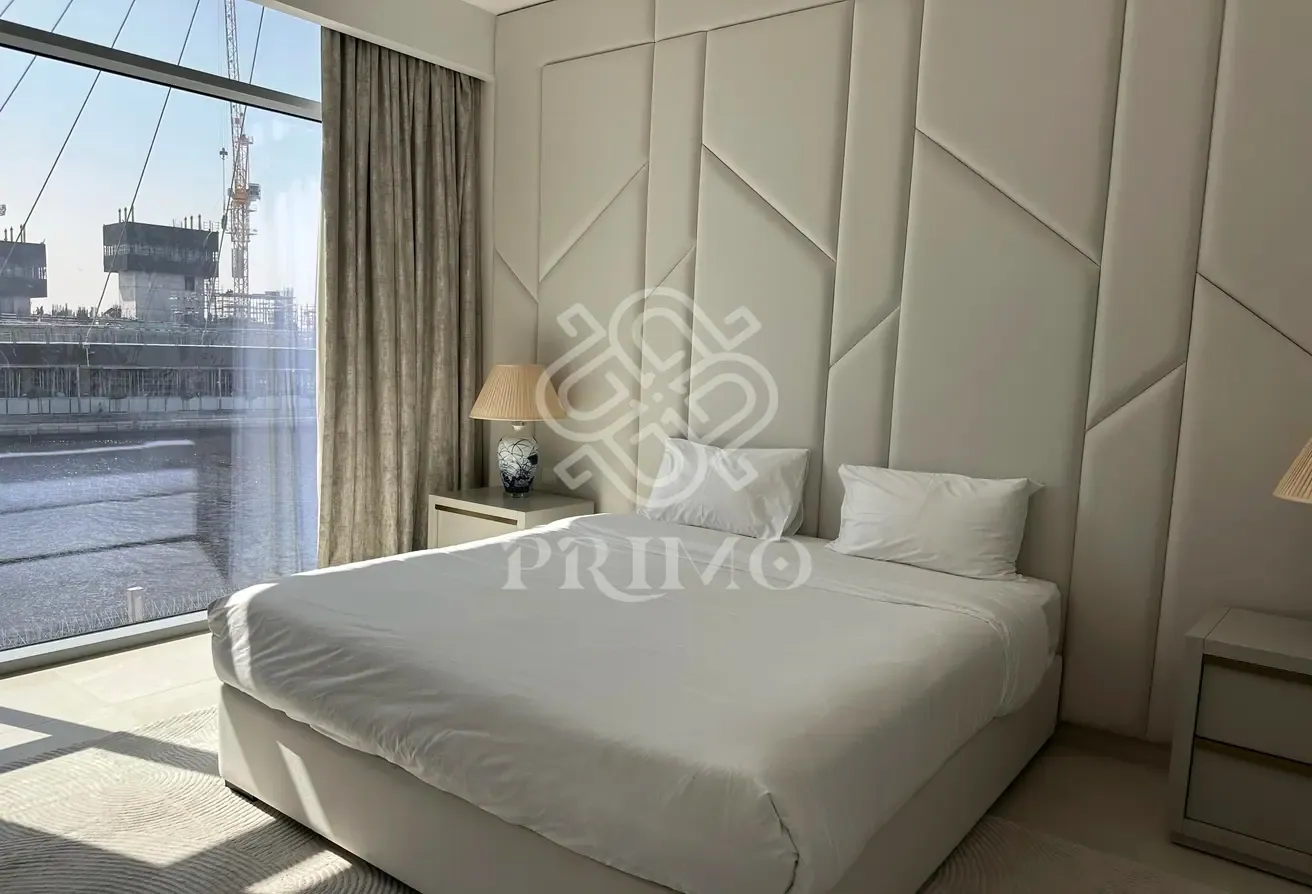 FULLY FURNISHED I CANAL VIEW I MULTIPLE OPTION
