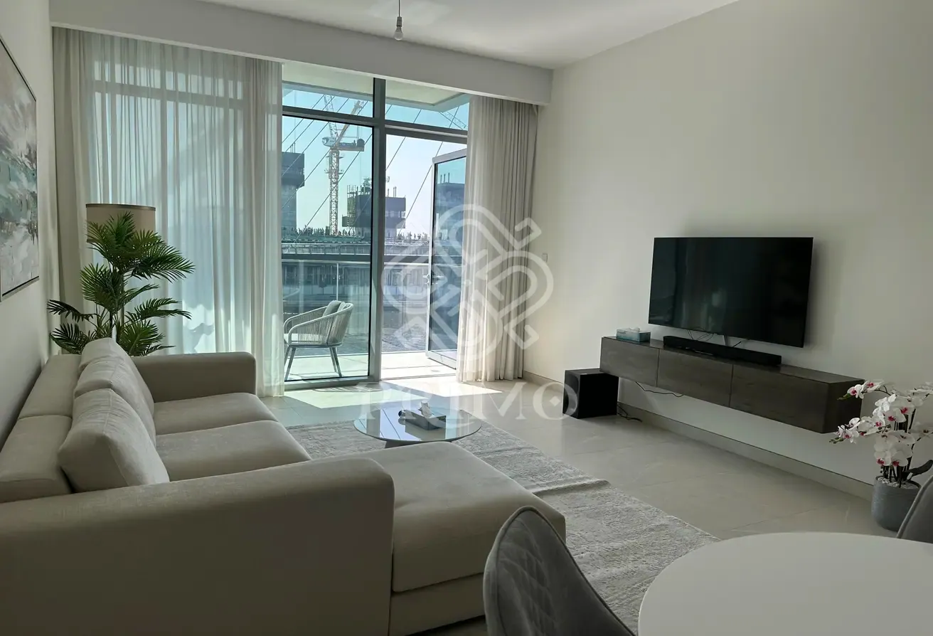 FULLY FURNISHED I CANAL VIEW I MULTIPLE OPTION