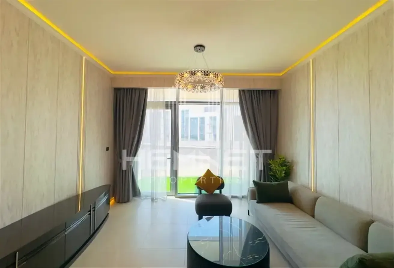 Fully Furnished | Upgraded | Canal View