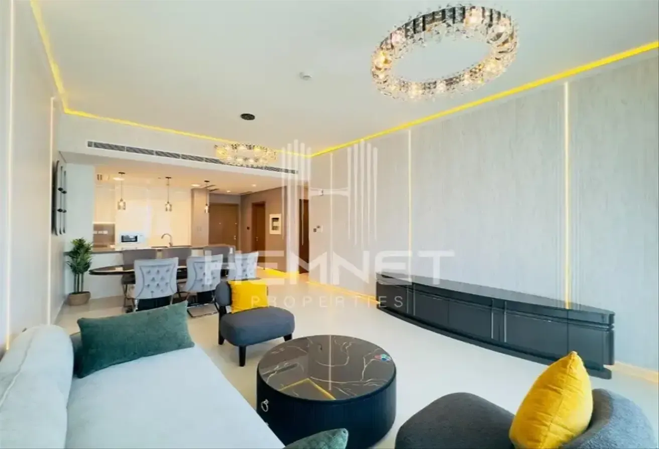 Fully Furnished | Upgraded | Canal View