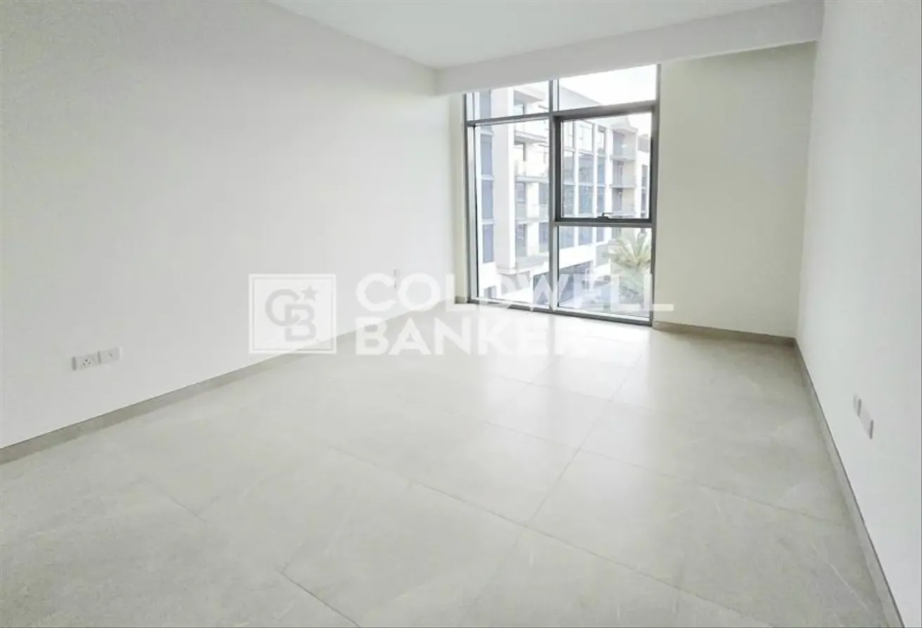 Spacious 2BR| Burj Khalifa View | Call for Viewing