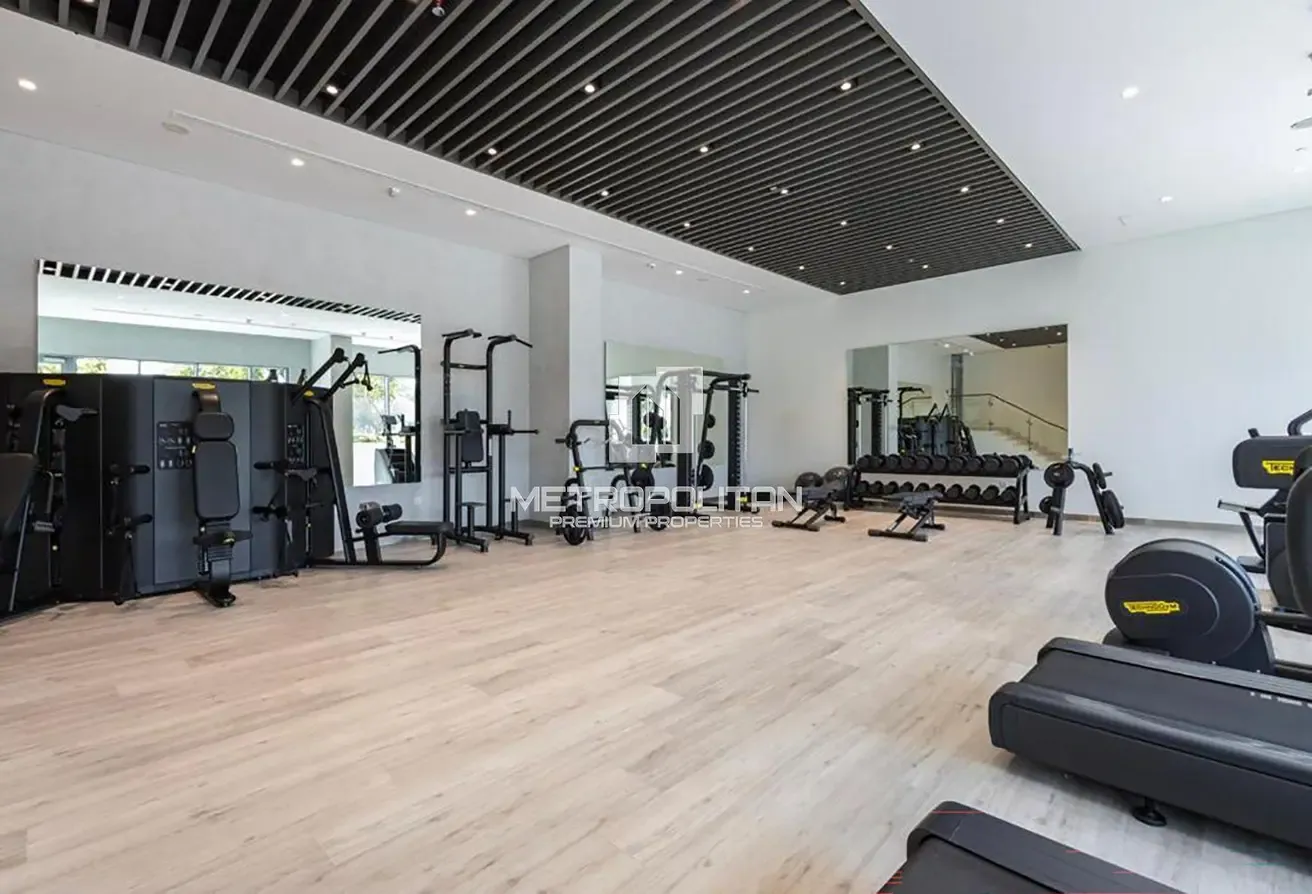 Upgraded Canal View| Fully Furnished| Large Layout