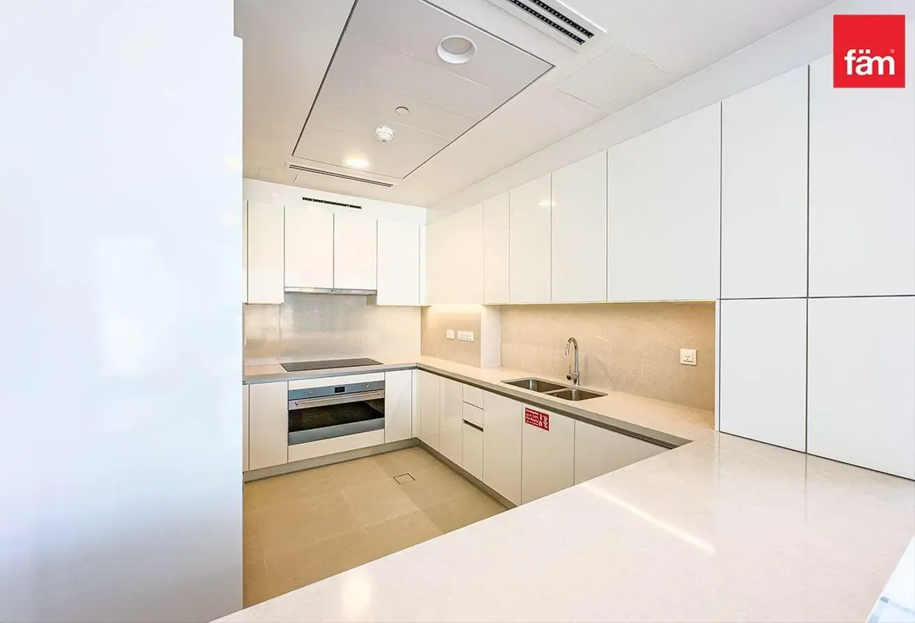Corner Layout | Full Canal Burj View | Vacant