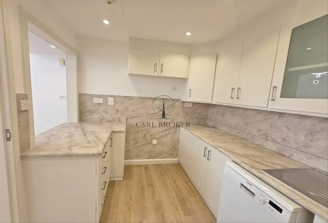 Spacious | Upgraded | Ready to move in