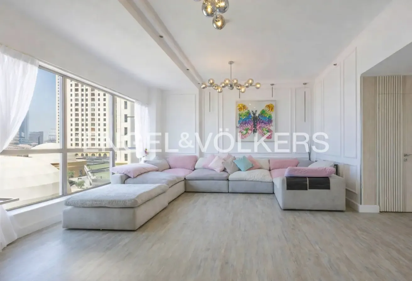 Fully Furnished I Upgraded I Low Floor I Sea View